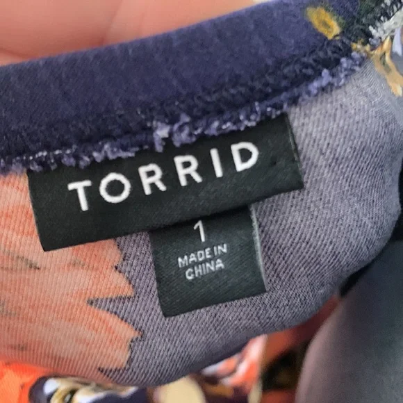 ❌SOLD❌Torrid Floral Tank Top - Picture 5 of 6